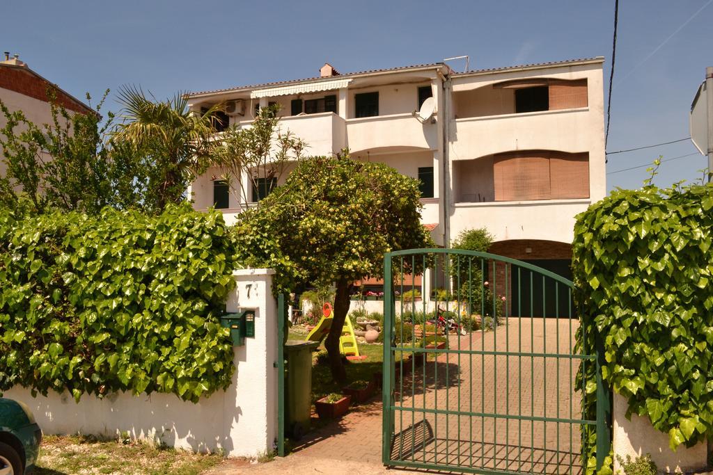 Apartments Meri ザダル エクステリア 写真
